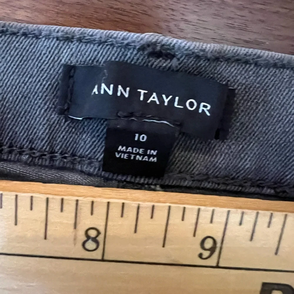 Ann Taylor The Boot Jeans Womens 10 Gray Mid Rise Bootcut Denim NWT - Picture 5 of 8